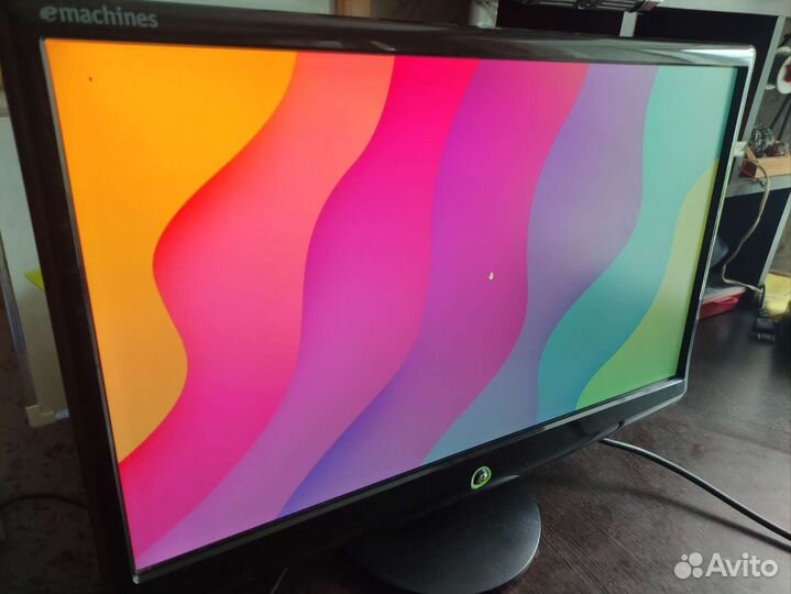 Монитор Acer eMachines E223HQ