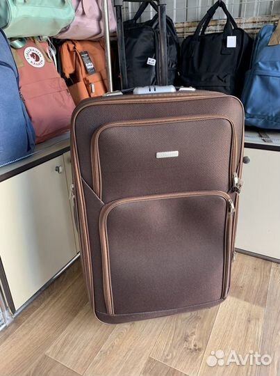 Чемодан на колесах