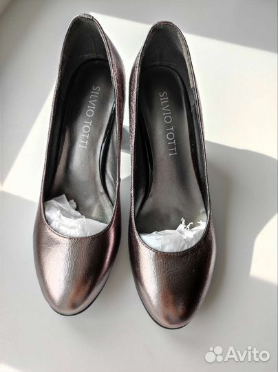 Туфли на каблуках