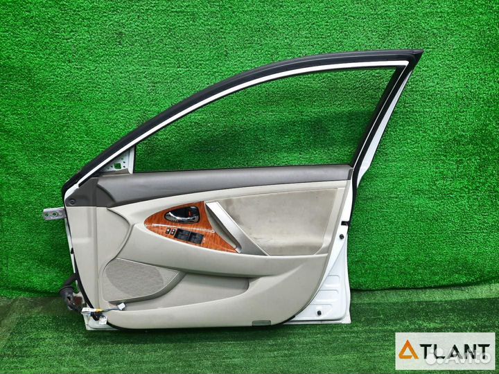 Дверь боковая передний правый toyota camry