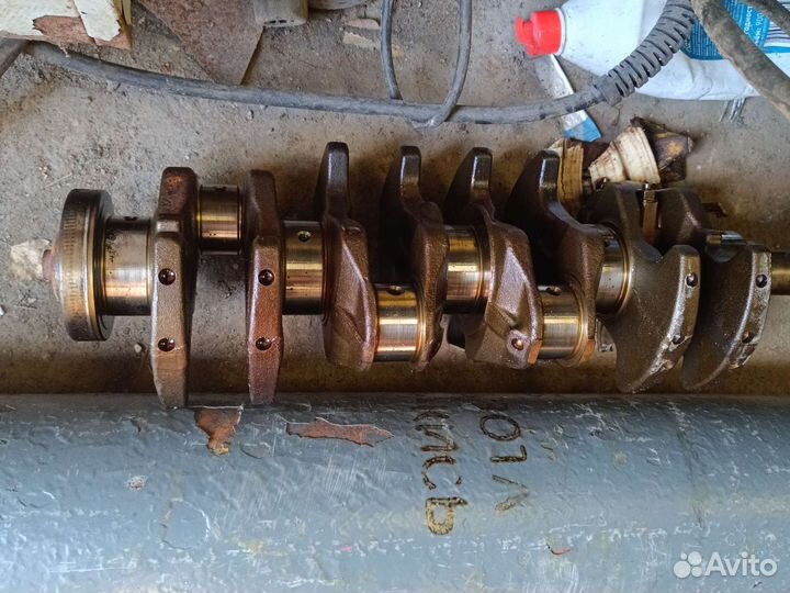 Mitsubishi outlander 1 коленвал