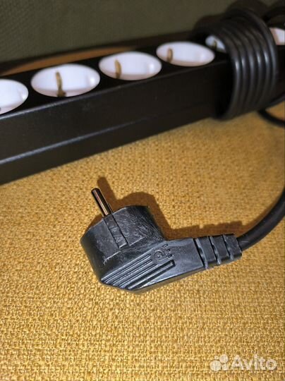 Блок силовых розеток 10А (2м), 9 розеток