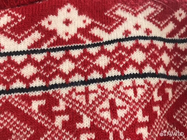 Свитер женский