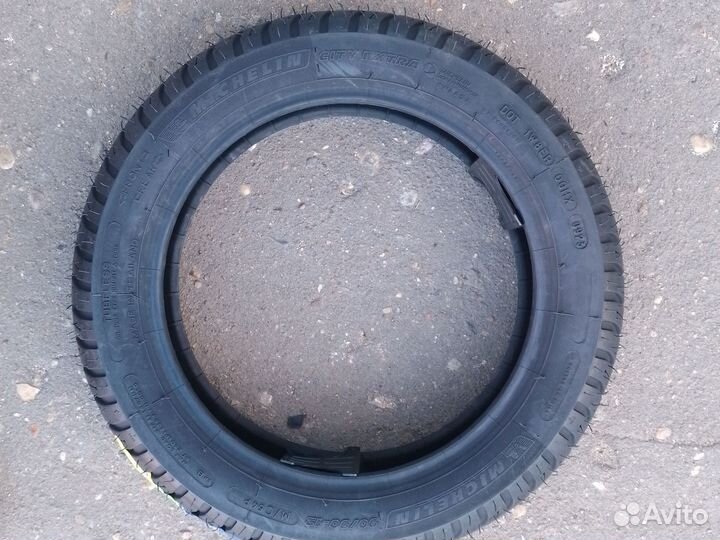 Шина 90 90 12 Мишлен на скутер