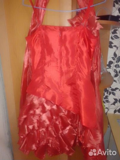 Продаю платье