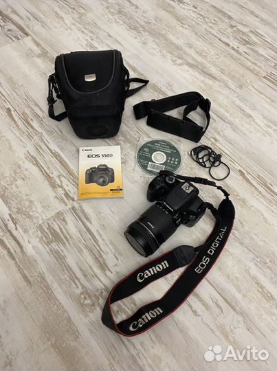 Зеркальный фотоаппарат canon550d