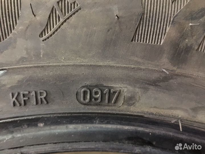 Goodyear Ultra Grip 300 255/55 R18