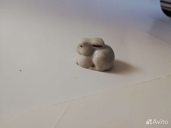 Фарфоровый заяц