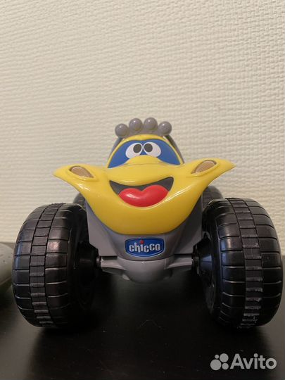 Машинка на радиоуправлении chicco