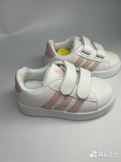 Кроссовки под adidas