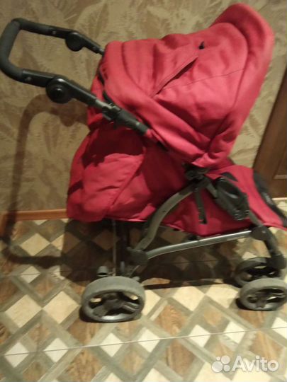 Детская прогулочная коляска