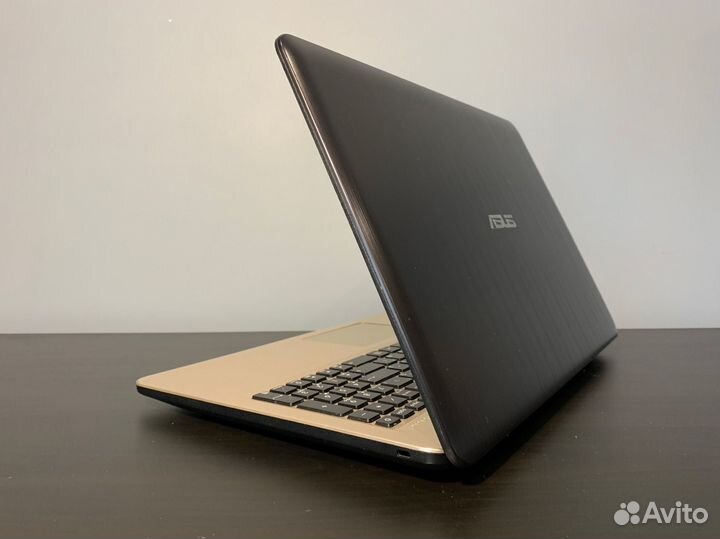 Asus 2019г./4 ядра/ram 4/SSD