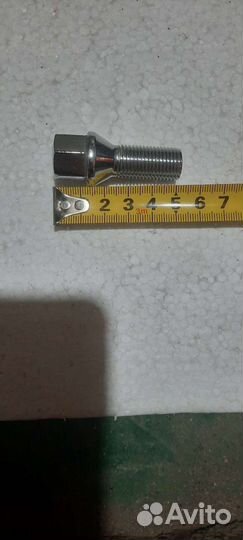 Продам болты крепления колес