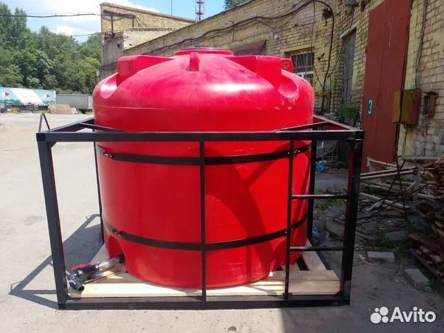 Емкость пластиковая для перевозки в обрешетке