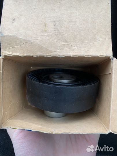 Ролик ремня генератора BMW e36