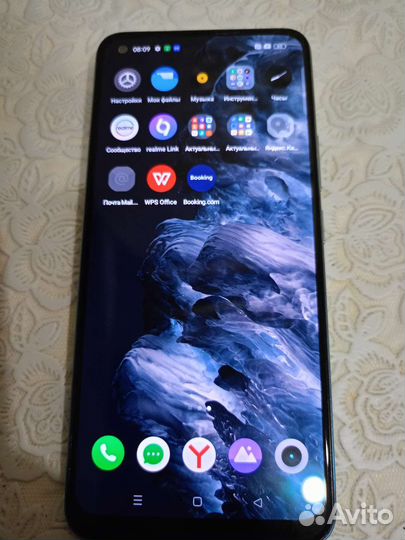 Телефон Realme8 pro