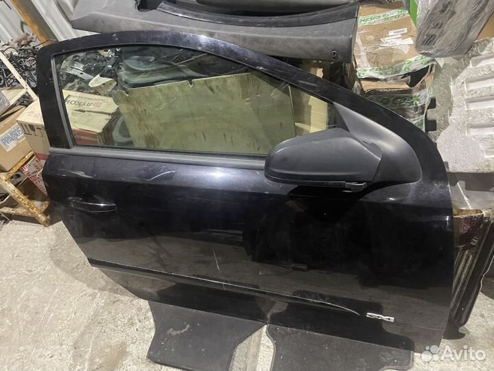 Дверь правая черная opel astra H GTC