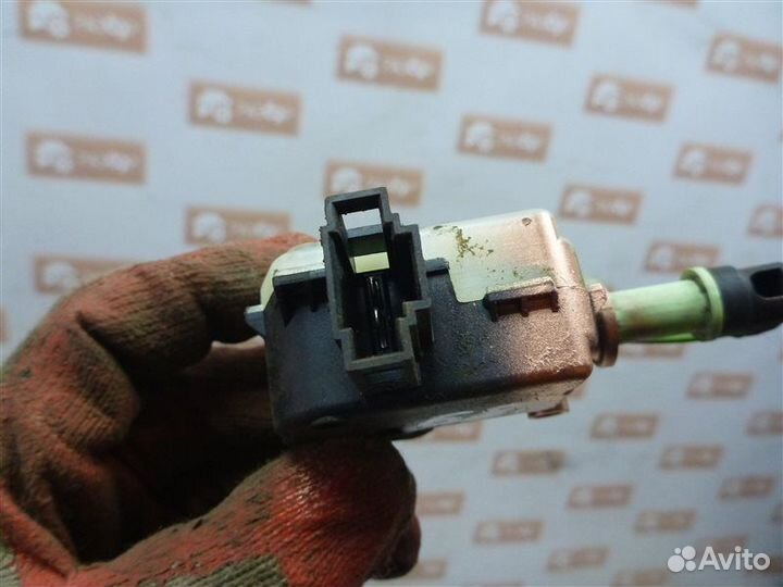 Активатор замка Volvo Xc70 BZ95 B6324S 2008