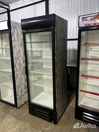 Холодильный шкаф