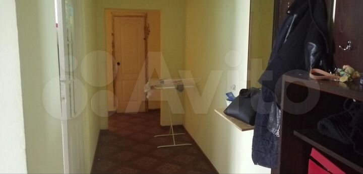 Комната 18 м² в 3-к., 1/10 эт.