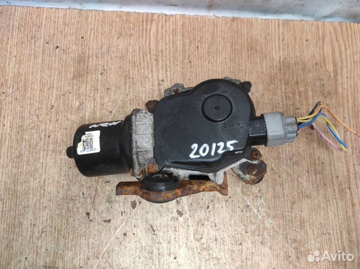 Моторчик стеклоочистителя передний Nissan Almera