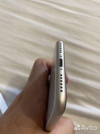iPhone se 2022 64gb