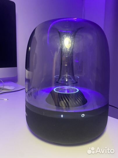 Bluetooth-колонка Harman Kardon Aura Studio