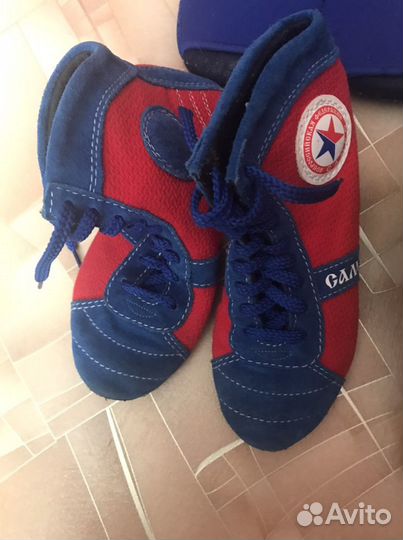 Шлем, борцовки, перчатки