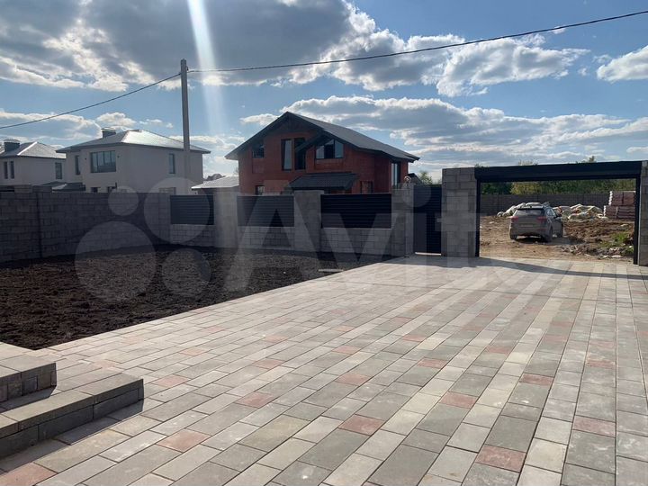 Коттедж 180 м² на участке 5 сот.