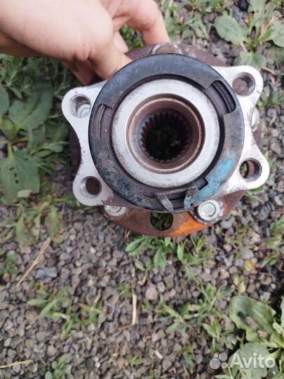 Задние ступицы,датчики absMitsubishi outlander xl