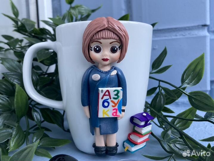 Кружка с декором из полимерной глины