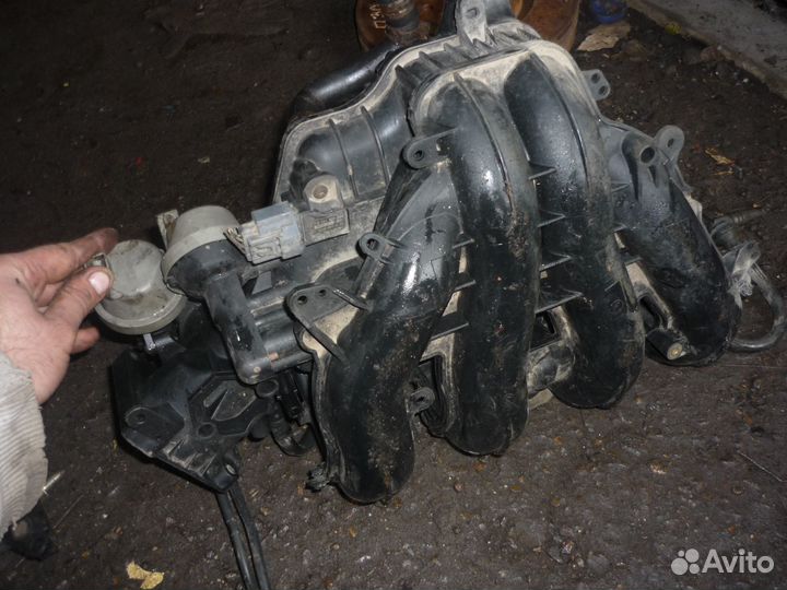 Впускной коллектор Форд Фокус 2 1.8-2.0