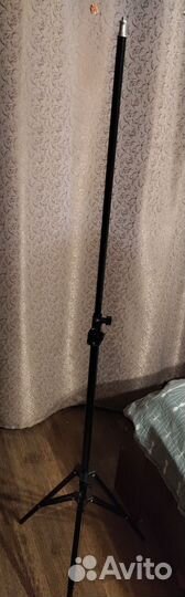 Штатив тренога JBH HD61819 2 м