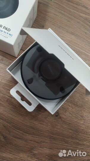 Samsung wireless charger pad (EP-P3105)