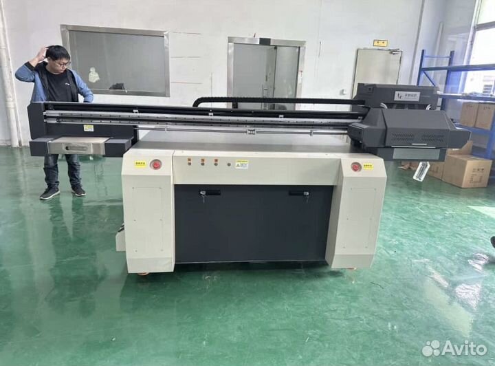 Уф планшетный принтер Universal ZT1610 DX8