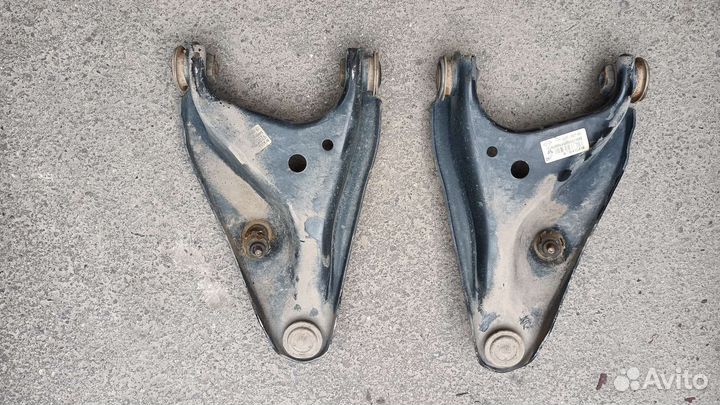 Рычаги передней подвески Логан, Ларгус, Сандеро