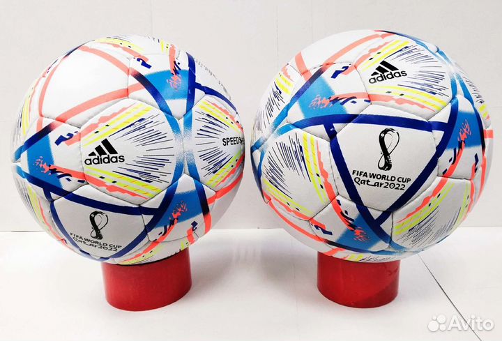 Футбольный мяч adidas