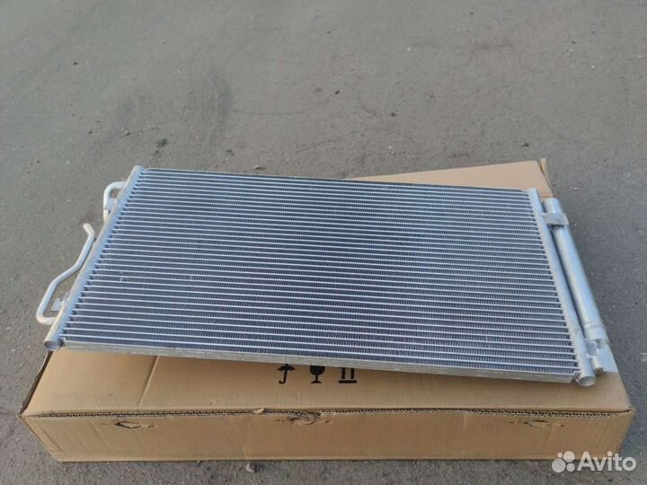 Радиатор кондиционера Audi A4 A7 A5 Q5
