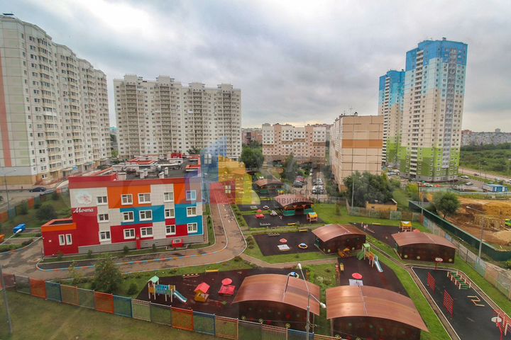 2-к. квартира, 60,2 м², 8/18 эт.