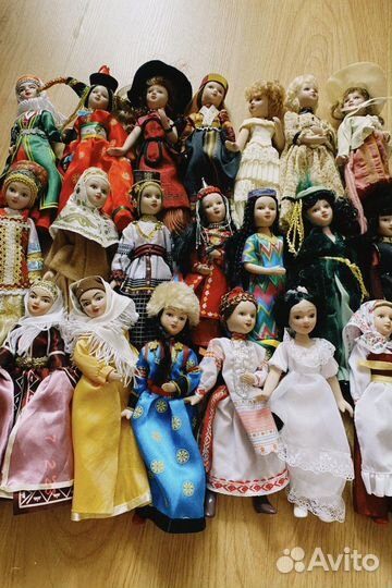 Кукла фарфоровая коллекционная