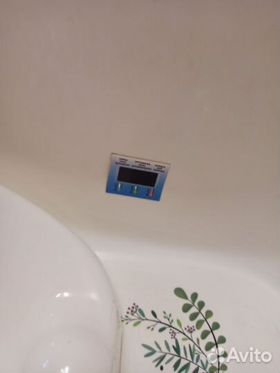 Ванночка для купания с горкой