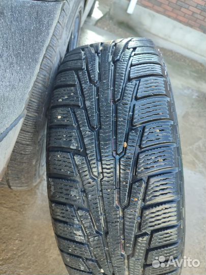 Nokian Tyres Hakkapeliitta R 235/55 R18 104M