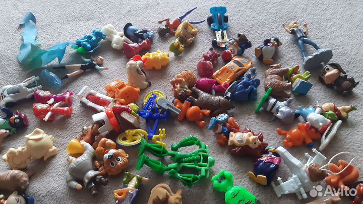 Игрушки из киндер сюрприза
