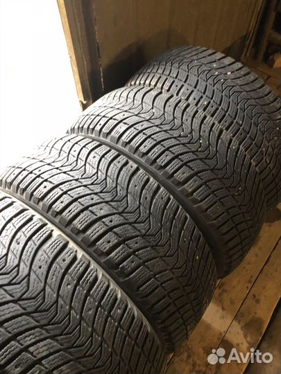 Michelin X-Ice North 3 235/55 R17