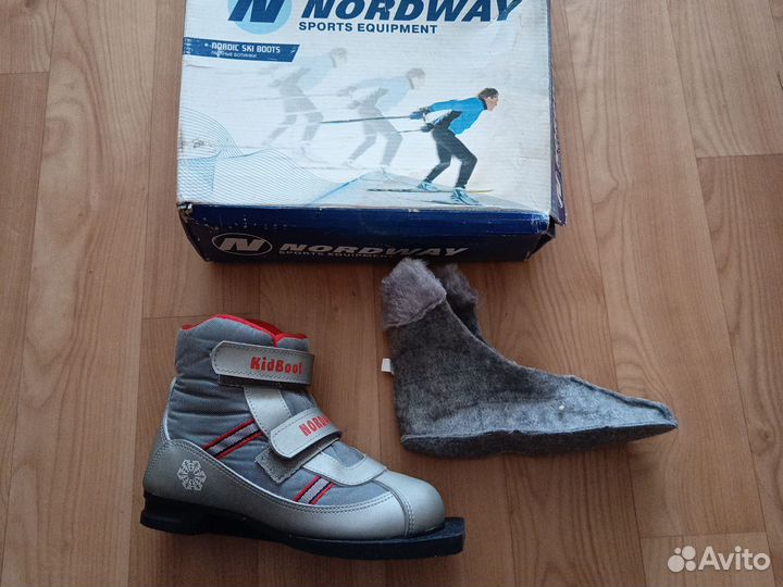 Комплект беговых лыж