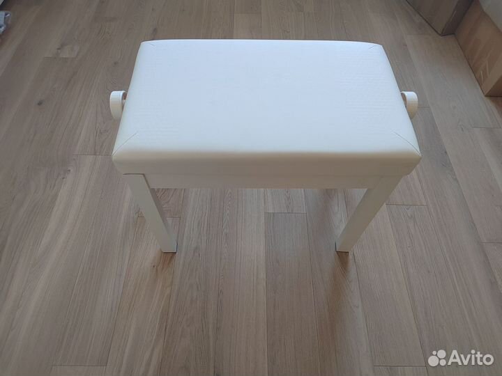 Банкетка для пианино белая матовая