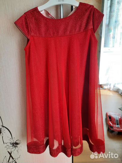 Платье для девочки нарядное