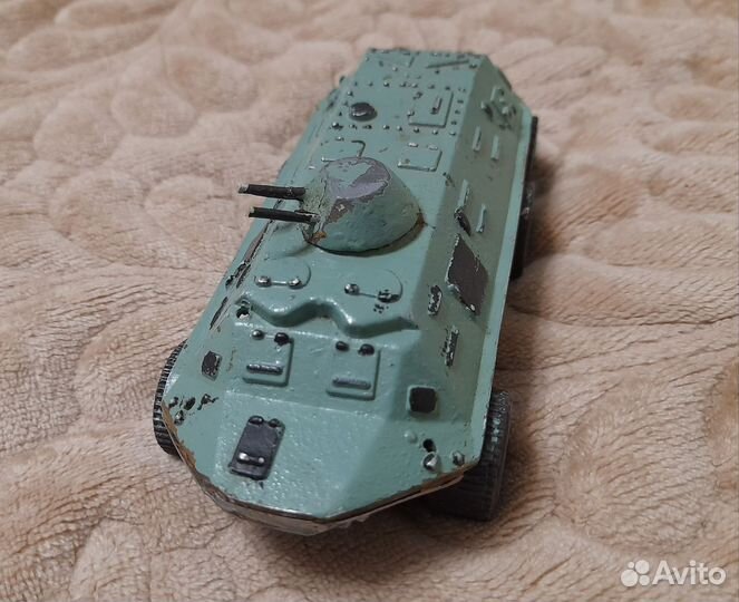 Игрушка бтр СССР