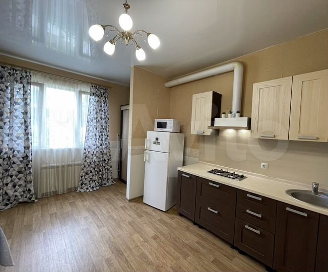 1-к. квартира, 38 м², 1/3 эт.