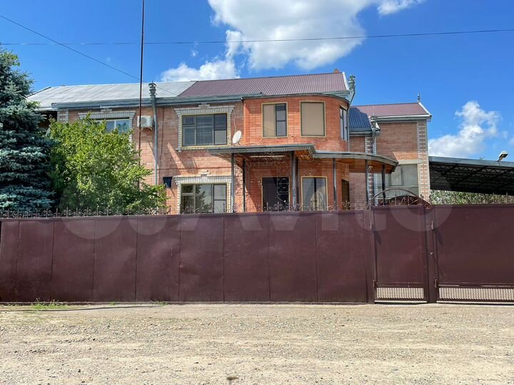 Дом 500 м² на участке 6 сот.